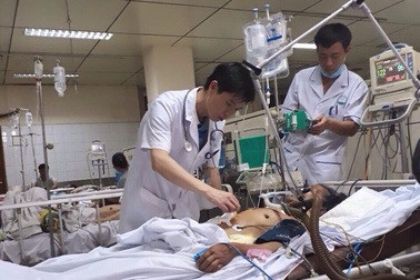 BS Hoàng Công Lương nhận được nhiều sự ủng hộ trước ngày ra tòa