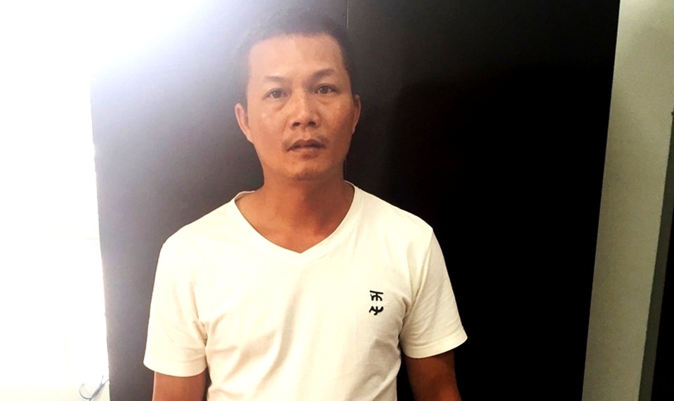Núp bóng xe “cứu trợ miền Trung”, dàn cảnh trộm tiền cụ bà 83 tuổi - 1 Núp bóng xe “cứu trợ miền Trung”, dàn cảnh trộm tiền cụ bà 83 tuổi - 1