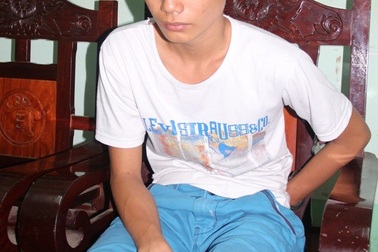 Đi cướp giật, lấy tiền mua quà 8/3 tặng bạn gái