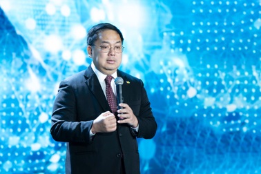 Chủ tịch FPT Telecom kể về hành trình "bán mạng" để thành công