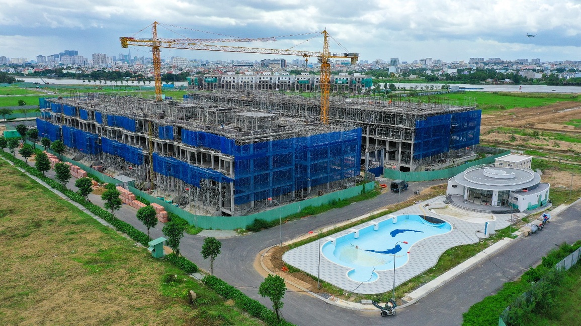 Vạn Phúc mở bán 30 căn biệt thự bên hồ - 4 Vạn Phúc mở bán 30 căn biệt thự bên hồ - 4