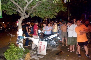 Đà Nẵng: Một cô gái bị thiêu sống trước phòng trà