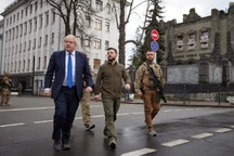 Tiết lộ chuyến thăm tuyệt đối bí mật của Thủ tướng Anh đến Kiev