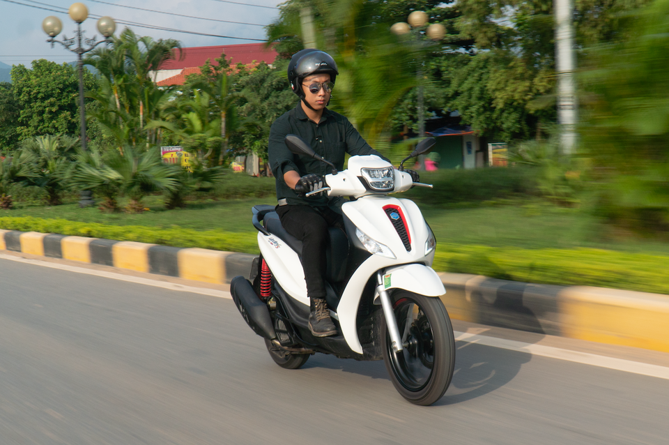 Piaggio Medley S 150: đối thủ xứng tầm trong phân khúc xe ga cao cấp - 6 Piaggio Medley S 150: đối thủ xứng tầm trong phân khúc xe ga cao cấp - 6
