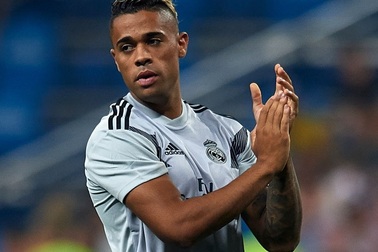 Người kế thừa áo số 7 của C.Ronaldo bị “ghẻ lạnh” ở Real Madrid