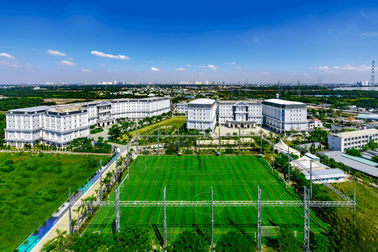 Trường quốc tế, thị trường giáo dục và quyền lợi trẻ em