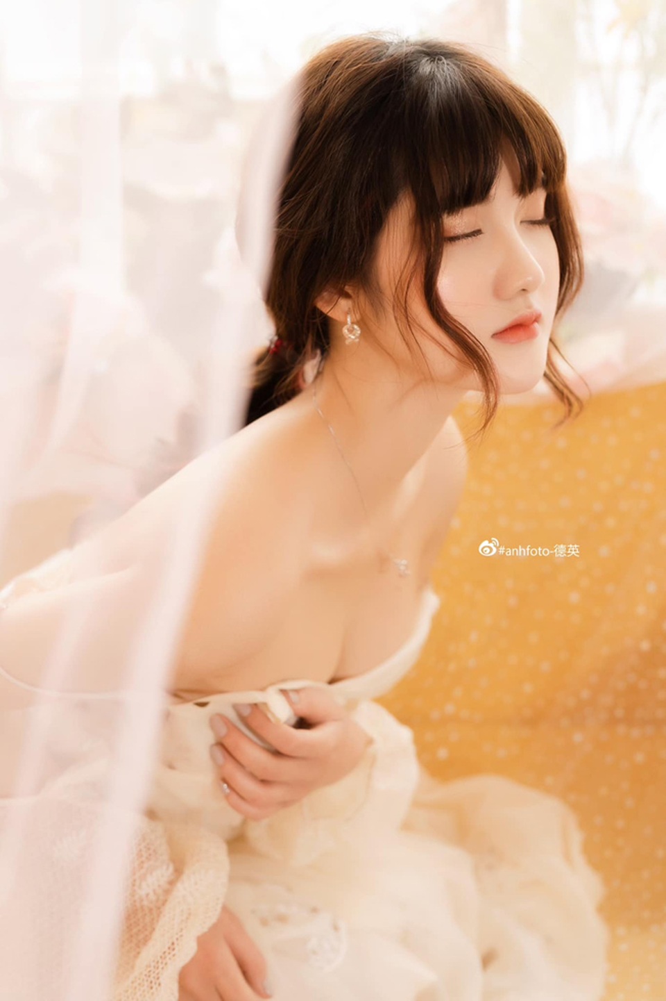 Bỏ nghề xe ôm, cô gái Hải Phòng xinh đẹp, gợi cảm hơn bội phần - 11 Bỏ nghề xe ôm, cô gái Hải Phòng xinh đẹp, gợi cảm hơn bội phần - 11