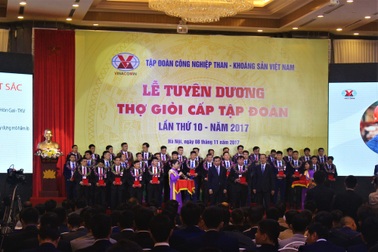 TKV thưởng hơn 4 tỷ đồng cho những người thợ giỏi cấp tập đoàn