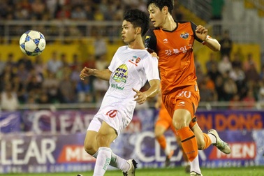 HLV Graechen hết lời khen ngợi Công Phượng