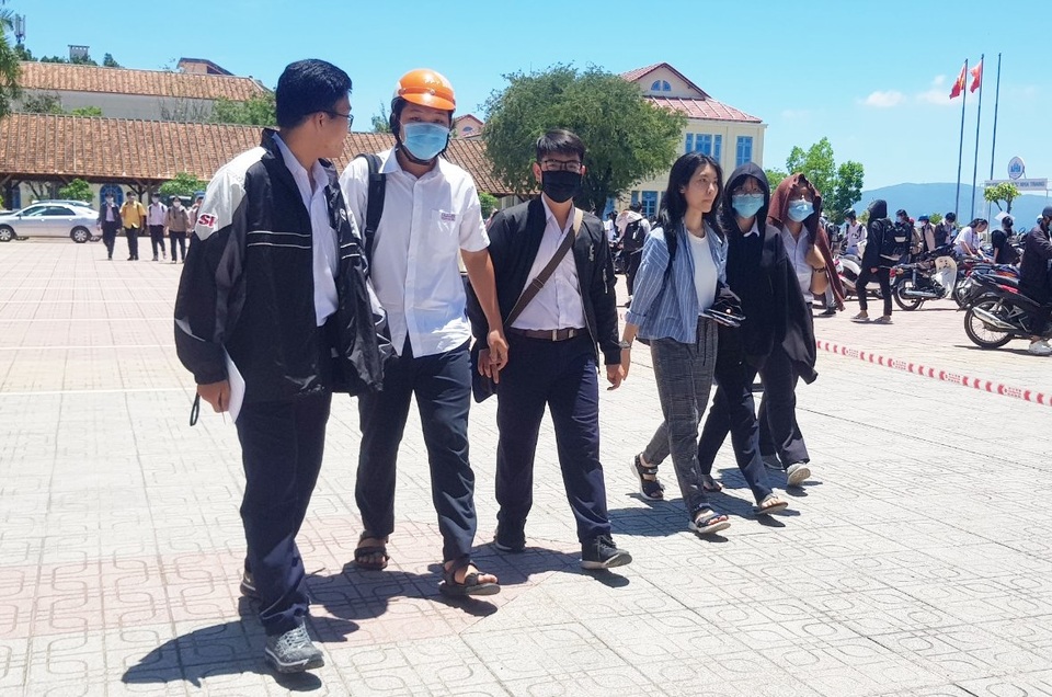 Thi Đánh giá năng lực: Thí sinh làm được 700 - 800 điểm vì đề tương đối mở - 4 Thi Đánh giá năng lực: Thí sinh làm được 700 - 800 điểm vì đề tương đối mở - 4