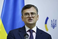 Ukraine nói Mỹ sẽ viện trợ tên lửa tầm tấn công 300km