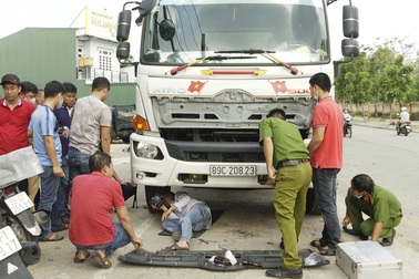 Bắt tài xế xe tải tông chết người rồi bỏ trốn