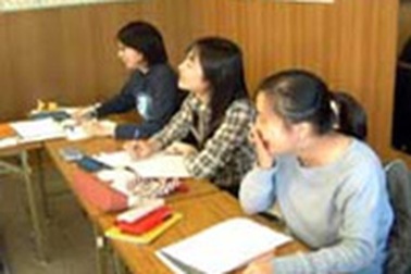 Trường Nhật ngữ Sanritsu tuyển sinh