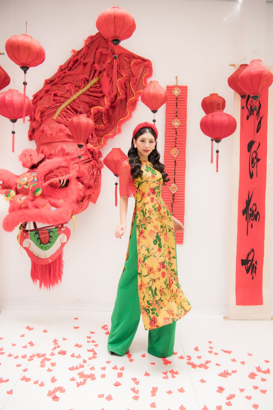 Top 10 Hoa hậu Việt Nam Lê Thanh Tú: “Mẹ tôi doạ lấy chồng sớm dễ đổ vỡ” - 13 Top 10 Hoa hậu Việt Nam Lê Thanh Tú: “Mẹ tôi doạ lấy chồng sớm dễ đổ vỡ” - 13