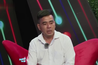 Bố đơn thân được hai con hộ tống đi tìm vợ mới