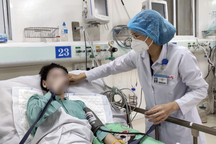 Cô gái tổn thương não nặng trong vụ 8 sinh viên ngộ độc rượu giờ ra sao?