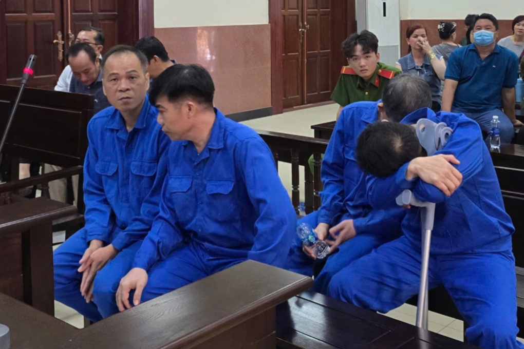 Giám đốc trung tâm đăng kiểm tại Đồng Nai được giảm án - 1 Giám đốc trung tâm đăng kiểm tại Đồng Nai được giảm án - 1