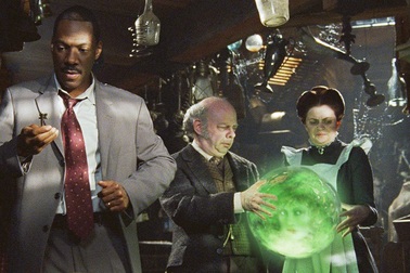 Những bộ phim lấy cảm hứng từ công viên Disneyland liệu có thành công?