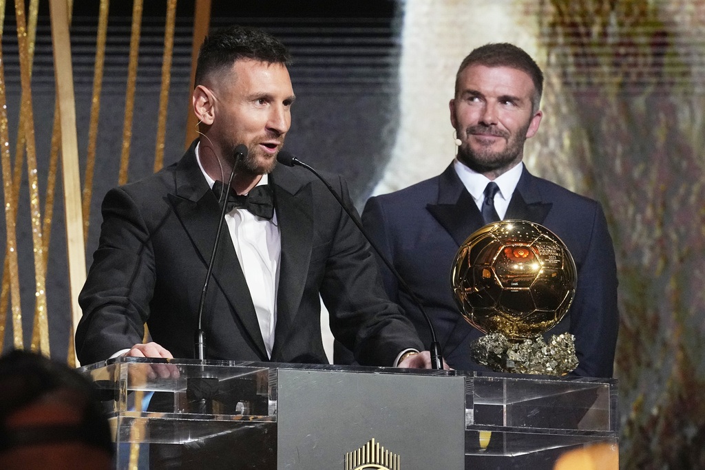 Messi nhắc đến Maradona trong ngày giành Quả bóng vàng 2023 - 3 Messi nhắc đến Maradona trong ngày giành Quả bóng vàng 2023 - 3