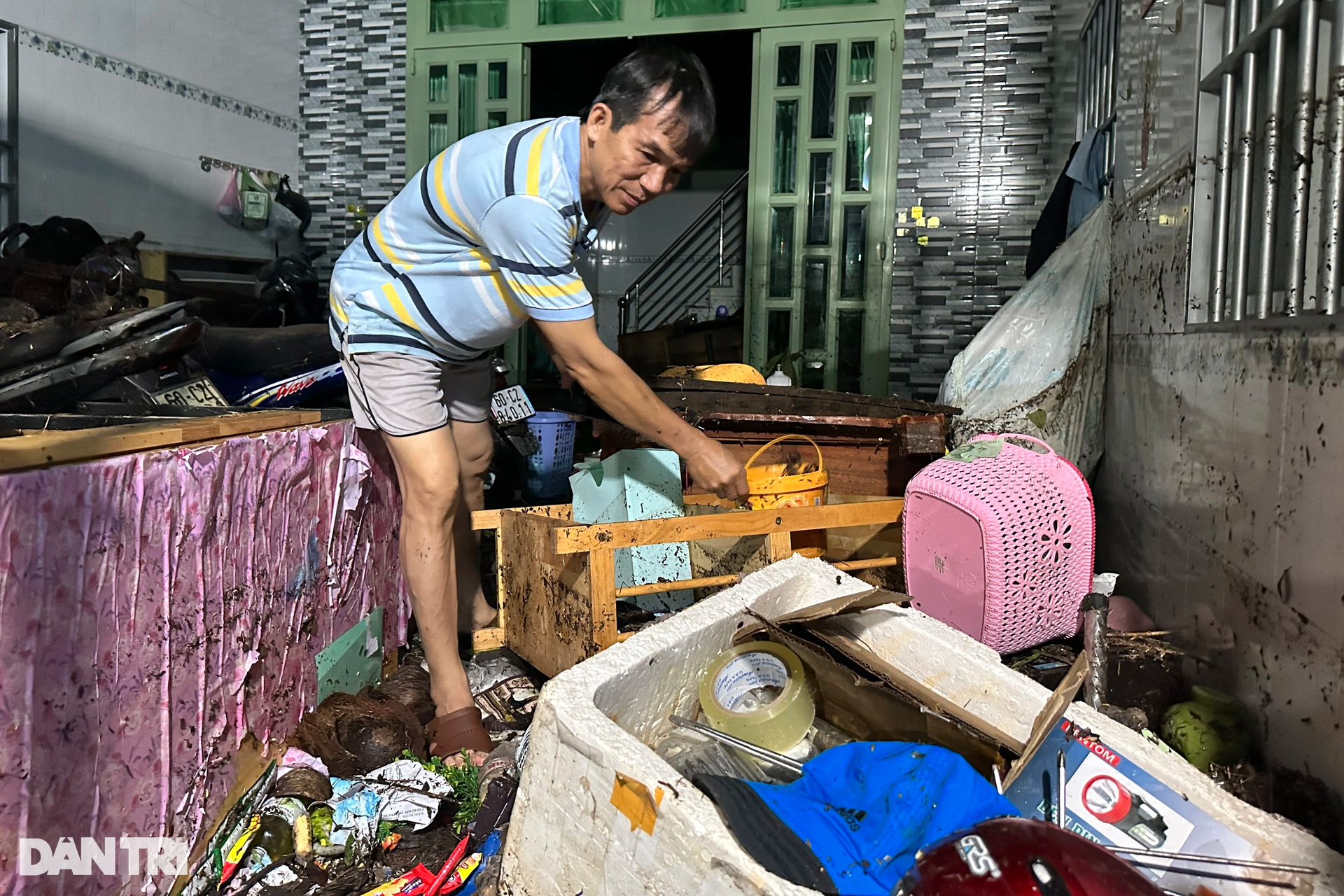 Khu phố ở Đồng Nai tan hoang, đổ nát sau trận lũ lịch sử - 1 Khu phố ở Đồng Nai tan hoang, đổ nát sau trận lũ lịch sử - 1
