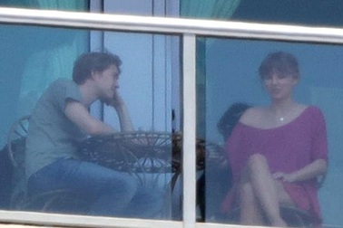 Taylor Swift đưa bạn trai mới về thăm gia đình