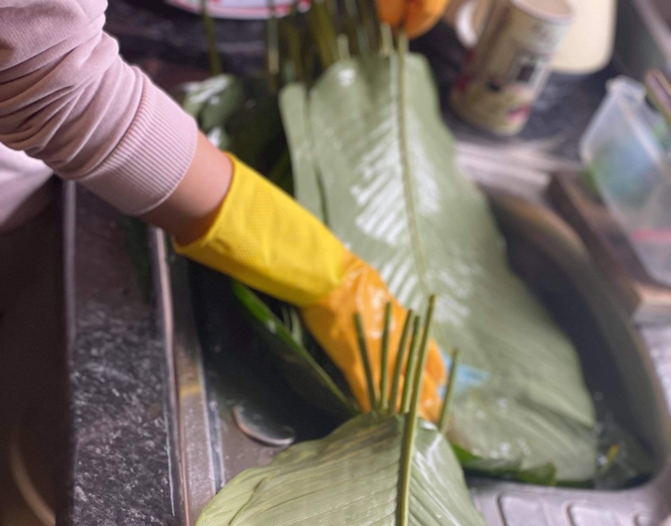 Mâm cỗ giao thừa của gia đình Việt ở xứ Wales - 2