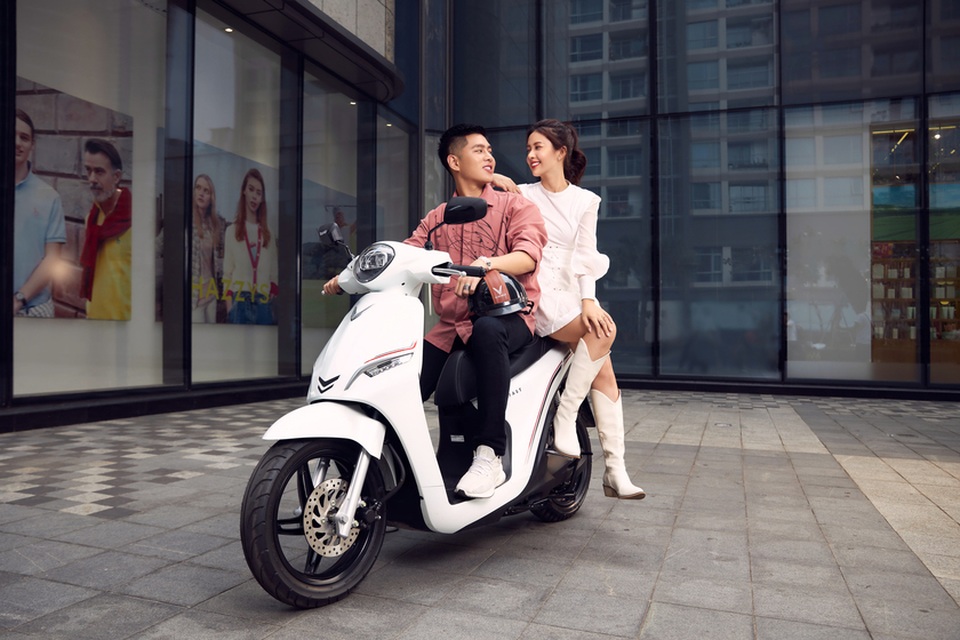 Xe máy điện VinFast Feliz chinh phục giới trẻ Việt - 10 Xe máy điện VinFast Feliz chinh phục giới trẻ Việt - 10