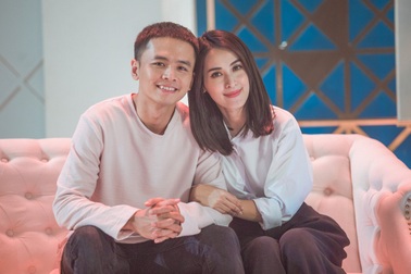 Bà xã Văn Anh “Phía trước là bầu trời” thừa nhận từng... lăng nhăng