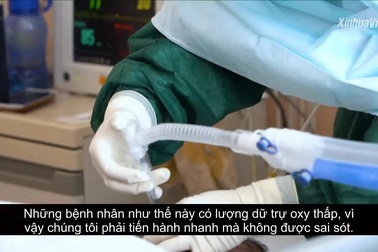 Cuộc đua chống virus corona của những "chiến binh áo trắng" Trung Quốc