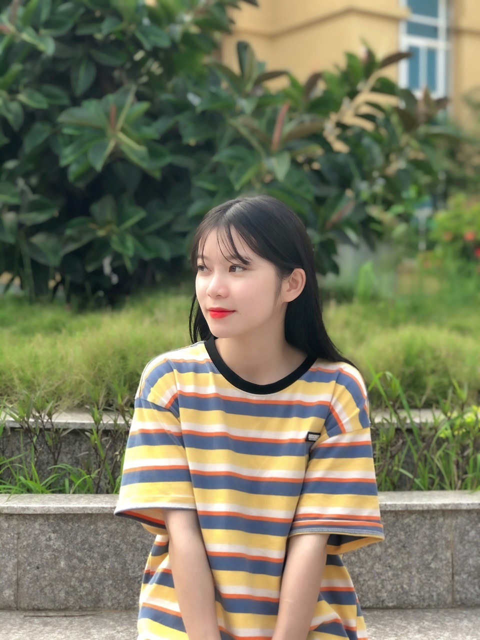 Nữ sinh năm cuối Học viện Tòa án gây sốt với hình ảnh xinh đẹp - 3