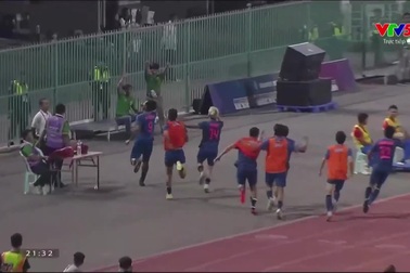 U22 Thái Lan và U22 Indonesia đều phải nhận đỏ