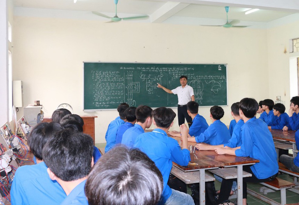 Nhiều học sinh trường nghề có điểm thi tốt nghiệp THPT ấn tượng - 1 Nhiều học sinh trường nghề có điểm thi tốt nghiệp THPT ấn tượng - 1