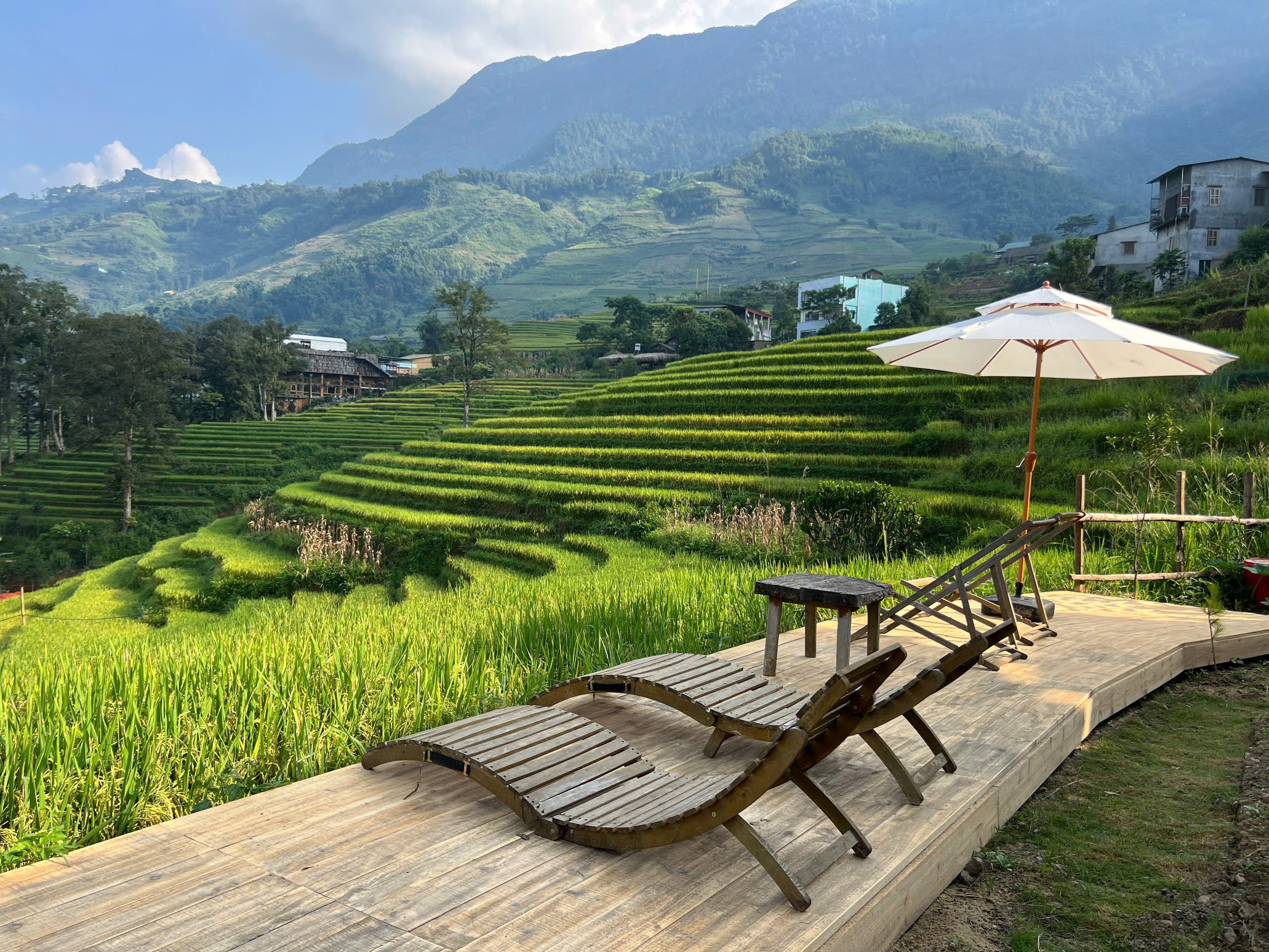 View - Cặp đôi thuê gần 800m2 đất ở Sapa, cải tạo nhà hoang thành điểm "chữa lành" | Báo Dân trí