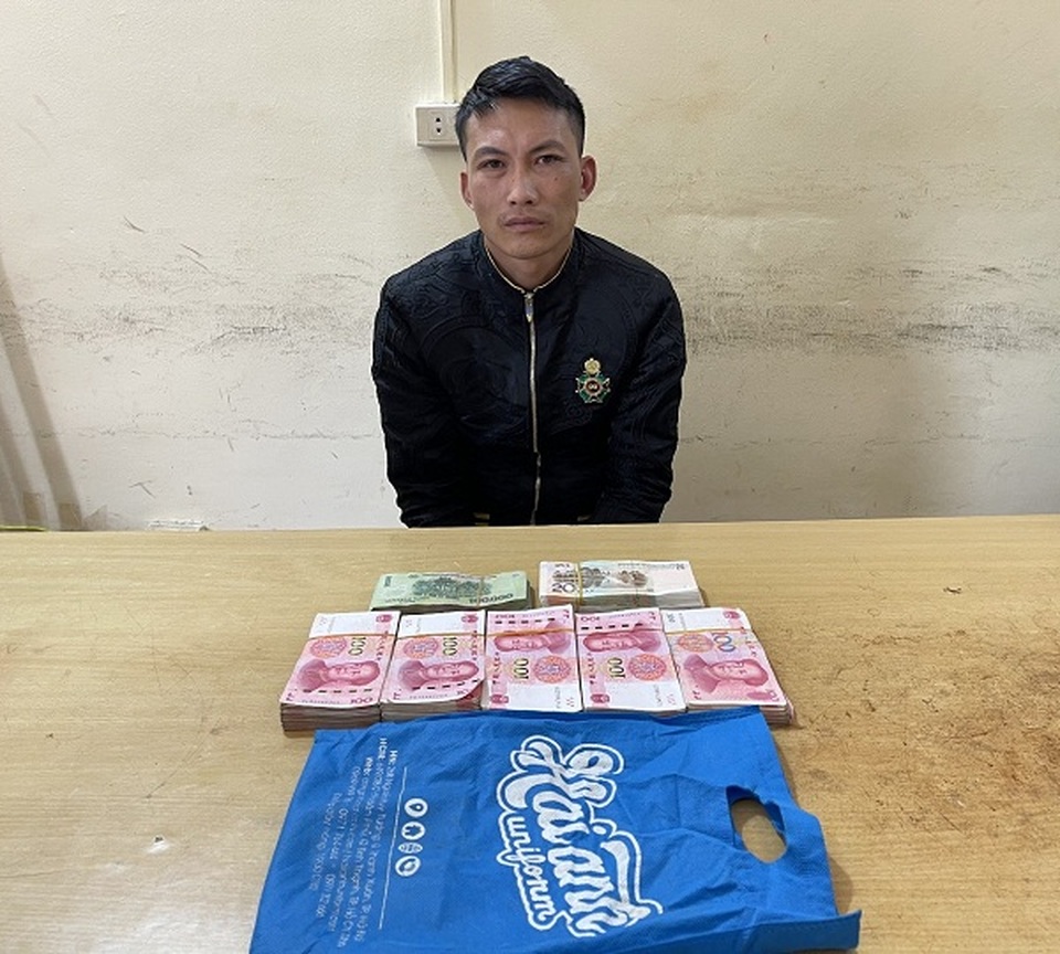 Bắt đối tượng lẻn vào nhà dân, dùng búa phá két sắt cuỗm 625 triệu đồng - 1 Bắt đối tượng lẻn vào nhà dân, dùng búa phá két sắt cuỗm 625 triệu đồng - 1