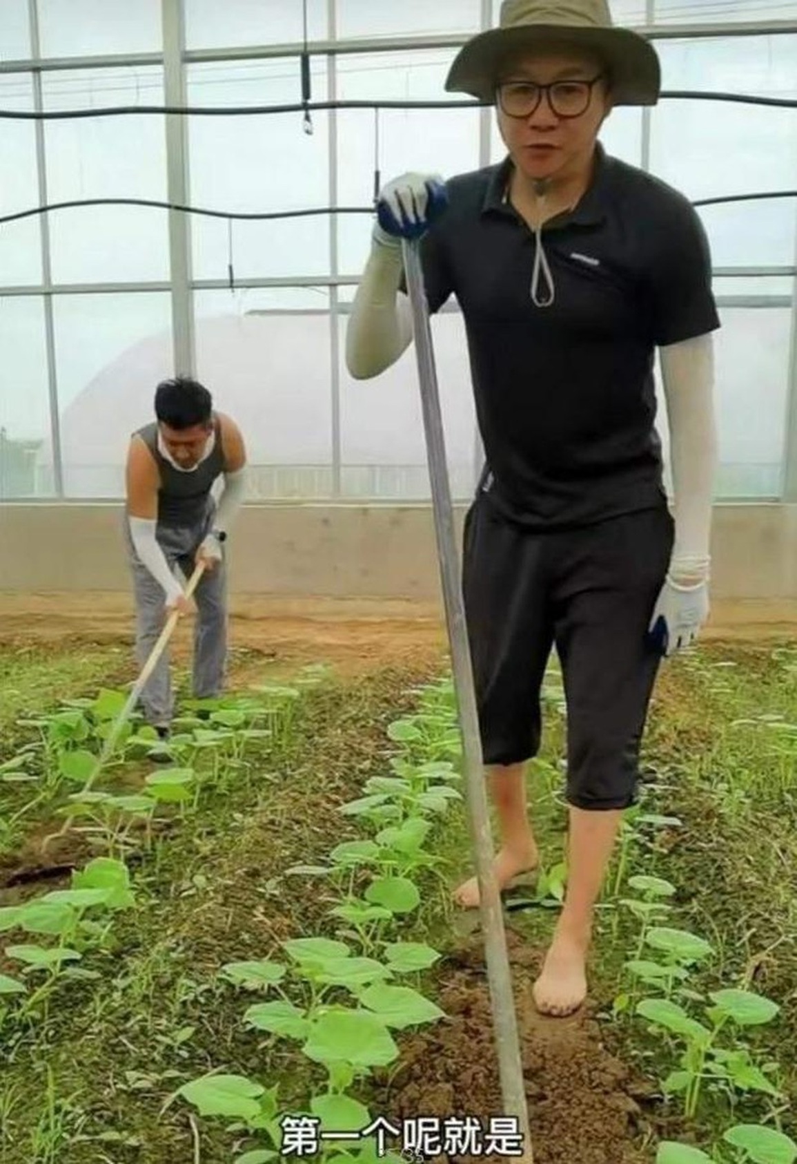 Ngã rẽ bất ngờ của sao Thiên long bát bộ sau bê bối đi tù, mất nghiệp - 5 Ngã rẽ bất ngờ của sao Thiên long bát bộ sau bê bối đi tù, mất nghiệp - 5