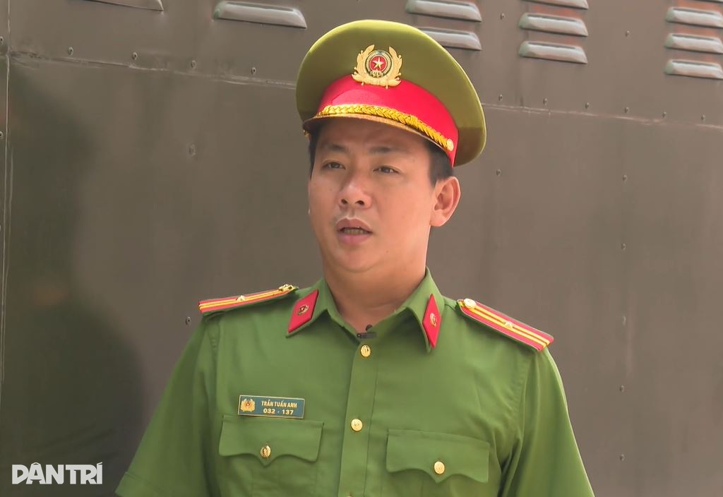 Hối hận muộn màng của 2 nam sinh ở TPHCM bị khởi tố vì cần sa - 2 Hối hận muộn màng của 2 nam sinh ở TPHCM bị khởi tố vì cần sa - 2