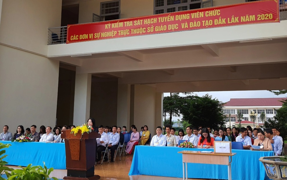 Mua, sử dụng chứng chỉ không hợp lệ, 3 người bị hủy kết quả trúng tuyển - 1 Mua, sử dụng chứng chỉ không hợp lệ, 3 người bị hủy kết quả trúng tuyển - 1