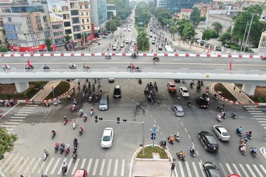 Thông xe cầu vượt quy mô lớn nhất Hà Nội