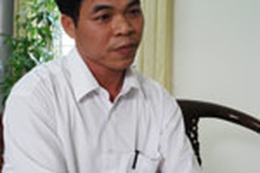 Sông Hồng tiếp tục cạn…