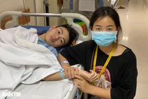 Xót xa số phận nghiệt ngã của cậu bé người Dao làm phụ hồ nuôi em gái nhỏ