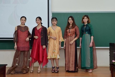 Mang Toán học “thổi hồn” vào những sản phẩm thời trang