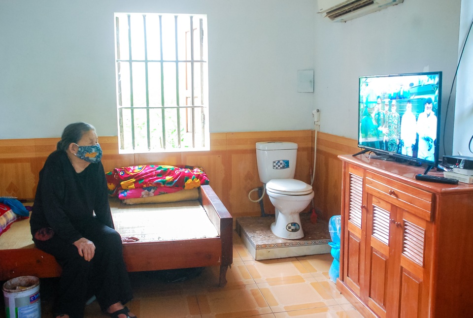 Mẹ của 3 liệt sĩ dành tiền trợ cấp chung tay phòng chống đại dịch - 2 Mẹ của 3 liệt sĩ dành tiền trợ cấp chung tay phòng chống đại dịch - 2
