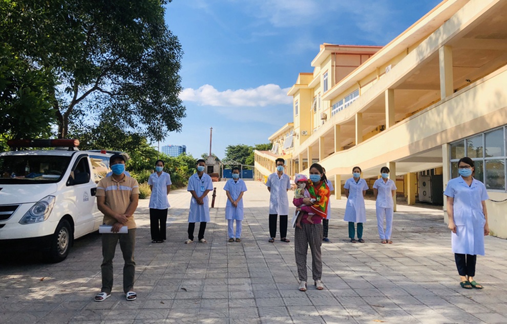 Nhiều ca cộng đồng, một số địa phương thực hiện giãn cách xã hội - 4 Nhiều ca cộng đồng, một số địa phương thực hiện giãn cách xã hội - 4