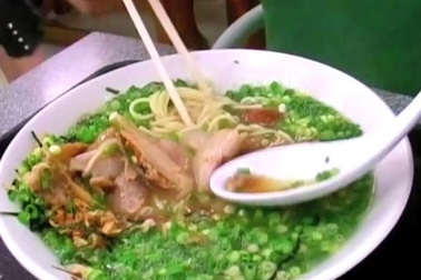 Tắm trong mỳ ramen, Nhật Bản