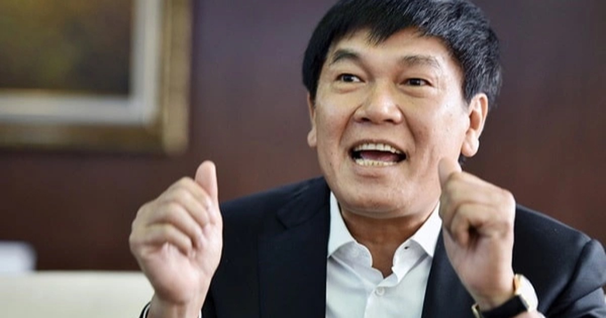 Tỷ phú Trần Đình Long: Chưa sợ cái gì, "mất dây thần kinh sợ rồi"