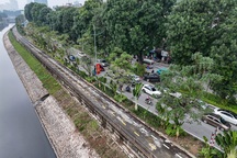 Làn đường đầu tiên dành riêng cho xe đạp ở Hà Nội "thành hình"