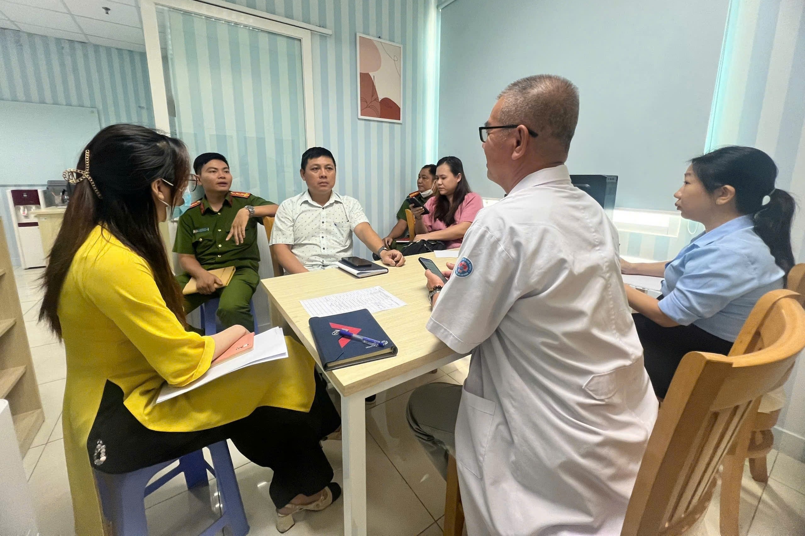 Trẻ 4 tuổi cũng bị xâm hại, mẹ ép con phục vụ người tình - 5 Trẻ 4 tuổi cũng bị xâm hại, mẹ ép con phục vụ người tình - 5