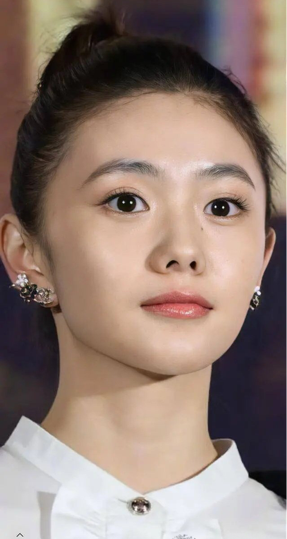 Dung nhan xinh đẹp của mỹ nhân sinh năm 2000 được Trương Nghệ Mưu nâng đỡ - 5 Dung nhan xinh đẹp của mỹ nhân sinh năm 2000 được Trương Nghệ Mưu nâng đỡ - 5