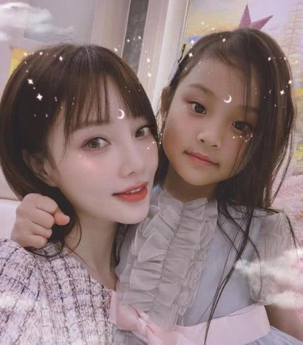 Lý Tiểu Lộ: Ảnh hậu bị tẩy chay, đuổi khỏi làng giải trí vì vướng bê bối - 8 Lý Tiểu Lộ: Ảnh hậu bị tẩy chay, đuổi khỏi làng giải trí vì vướng bê bối - 8