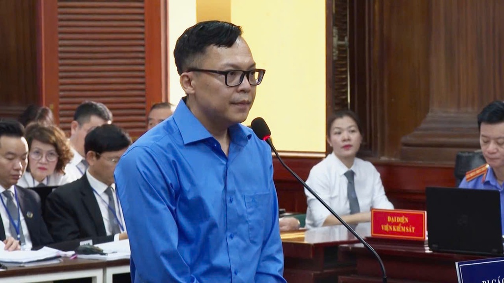 Trương Huệ Vân được đề nghị giảm nhẹ hình phạt 2-3 năm tù - 3 Trương Huệ Vân được đề nghị giảm nhẹ hình phạt 2-3 năm tù - 3
